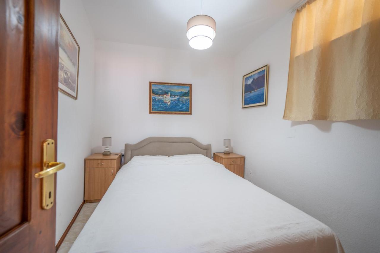 Apartments Franovic 페라스트 외부 사진